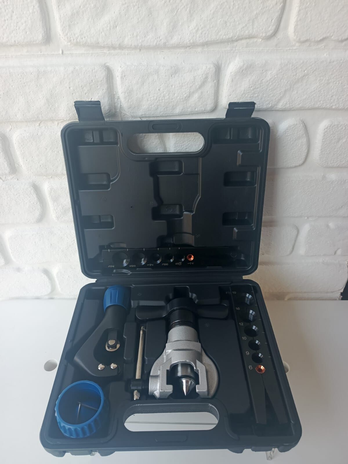 DONGLİ Dongli Flarıng Tool 1/4 -3/4 Torklu Havşa Seti CT-R808F